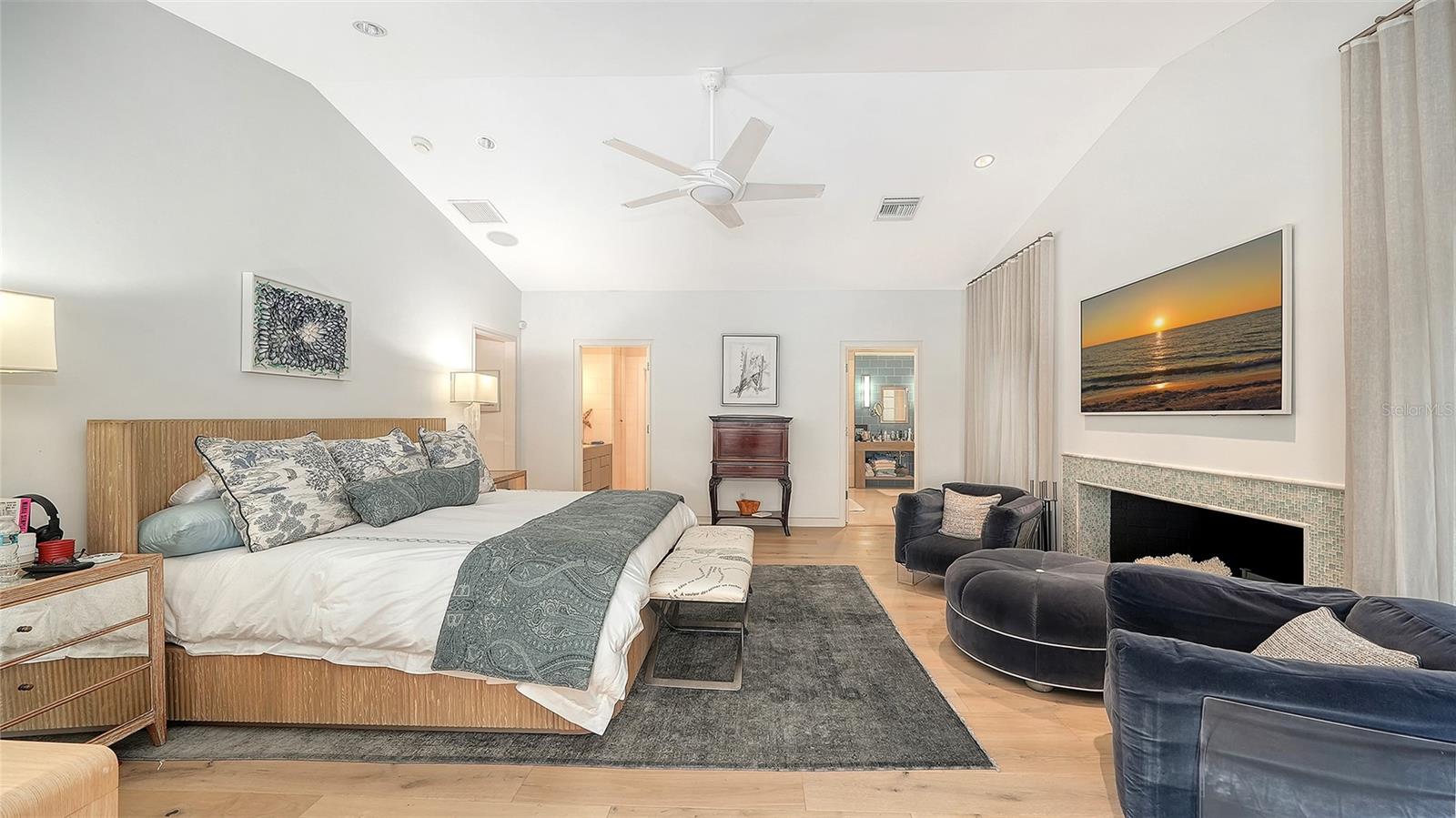 A4702151 Property Photo