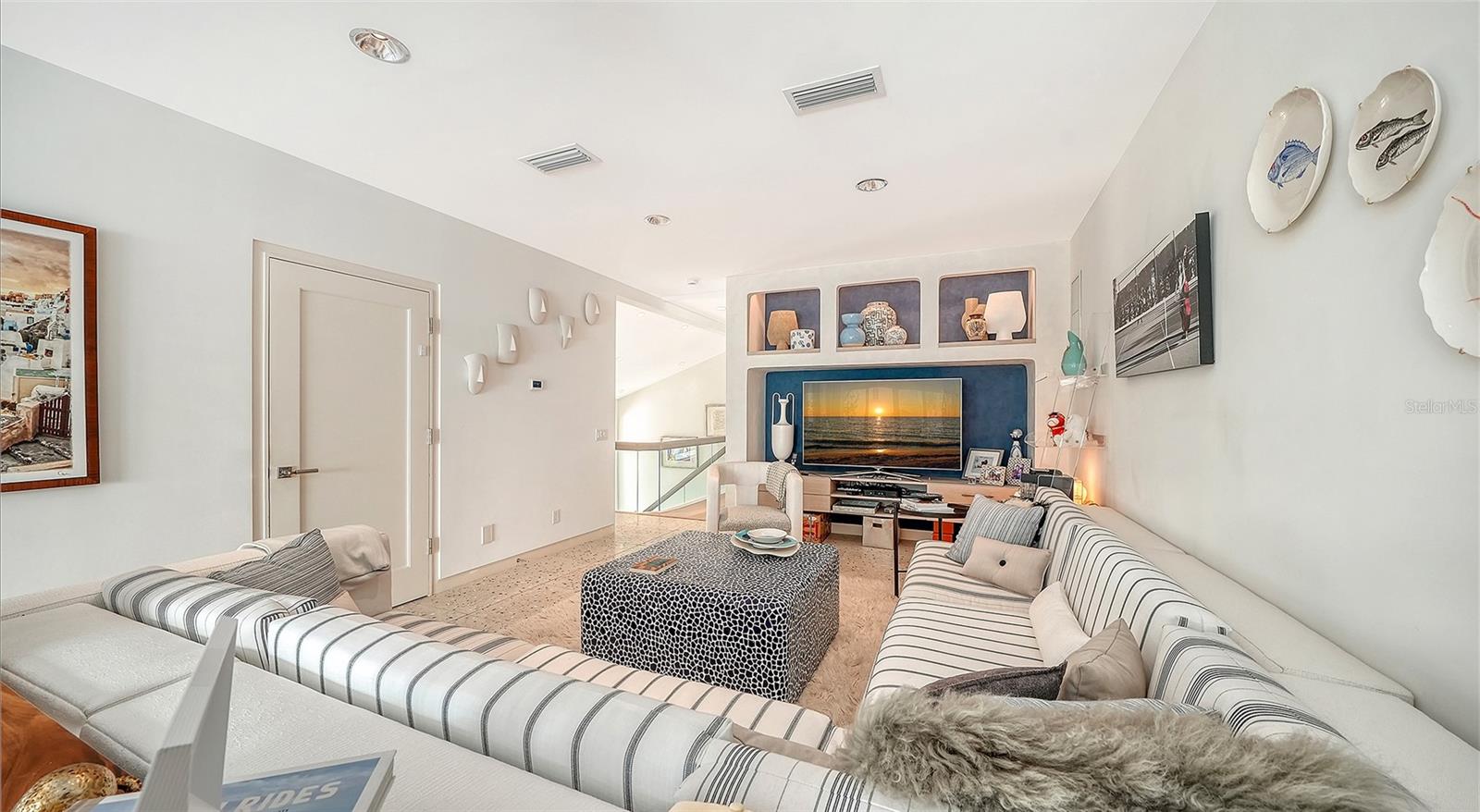 A4702151 Property Photo