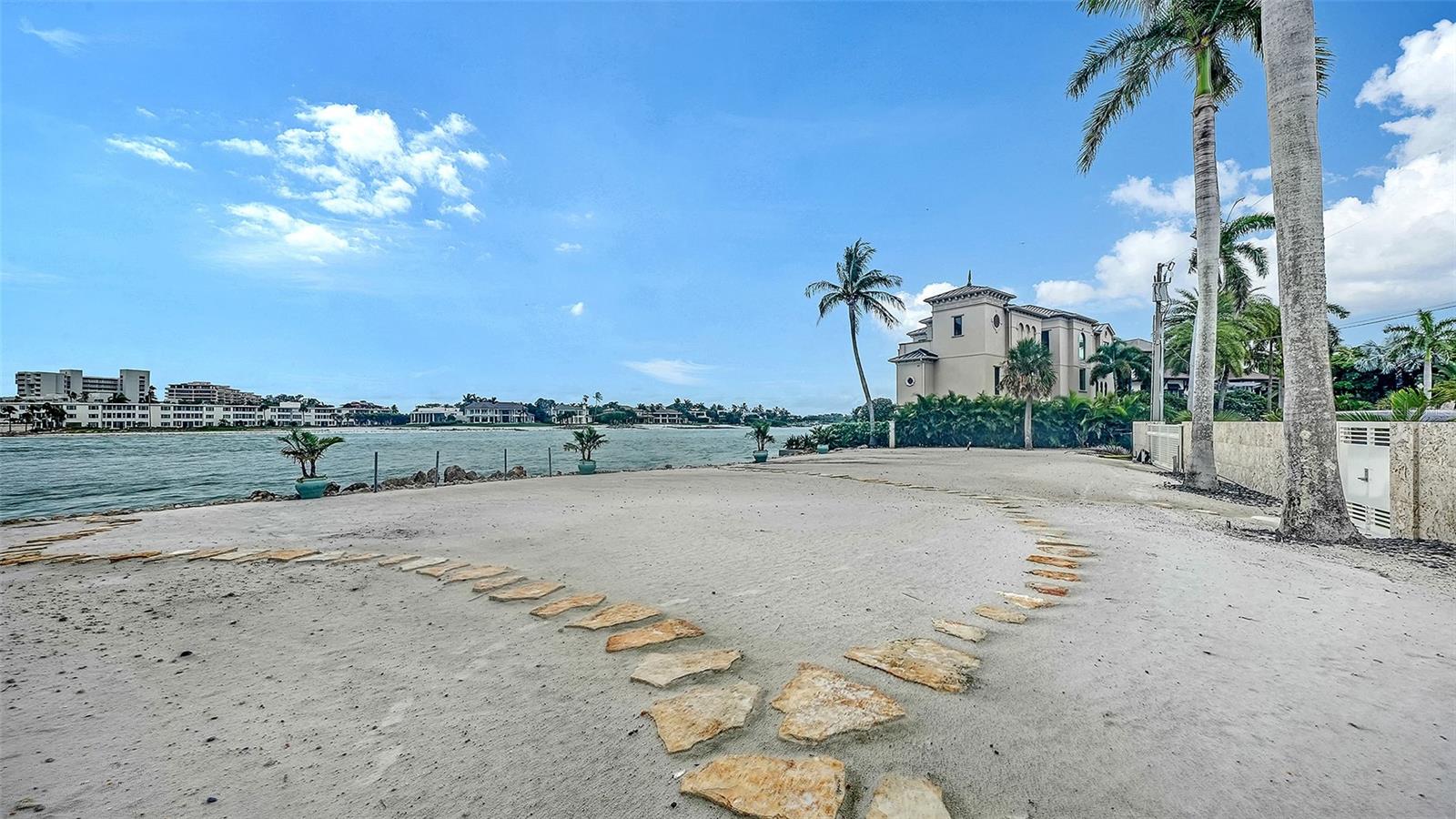 A4702151 Property Photo