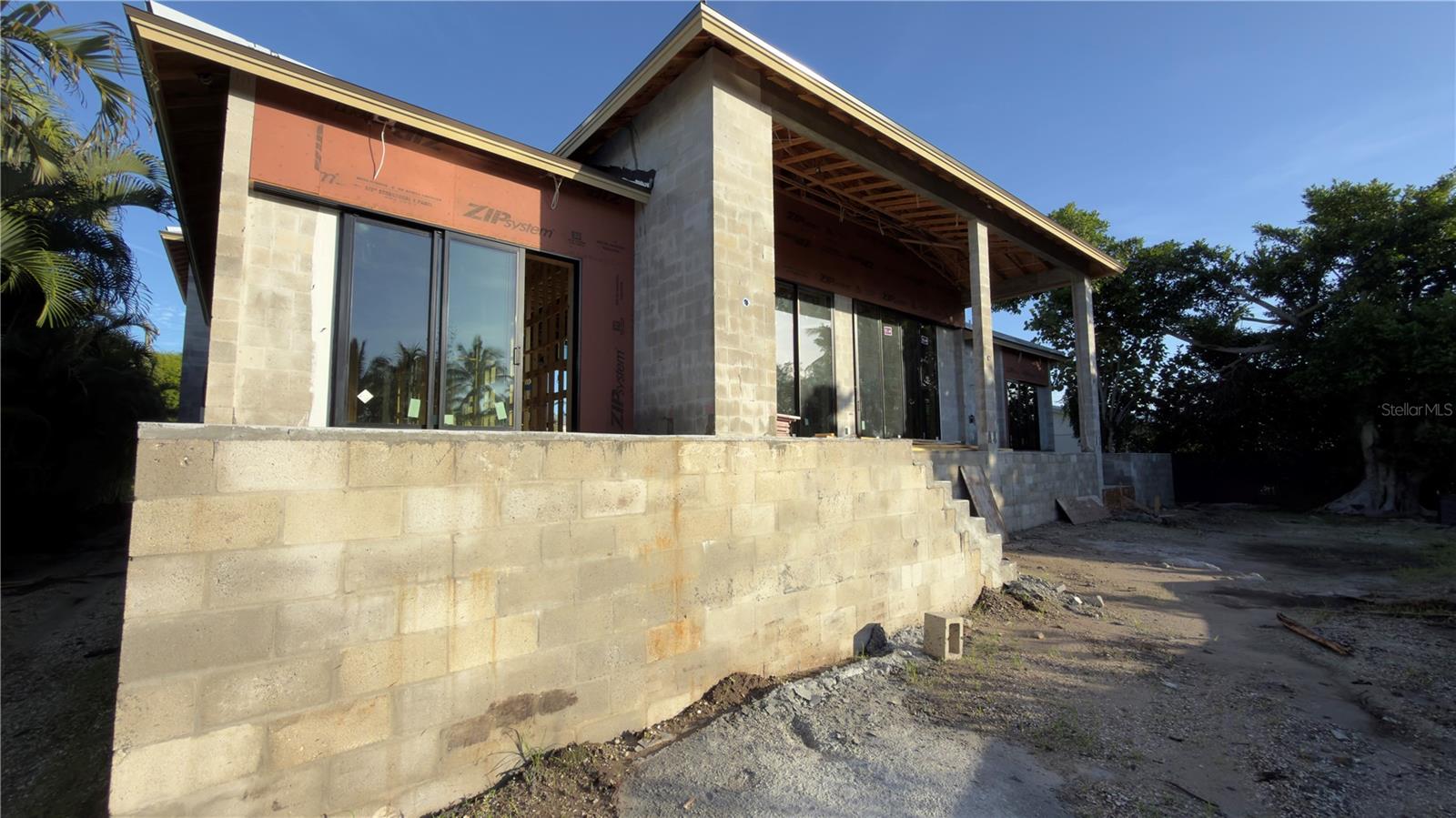 A4702153 Property Photo