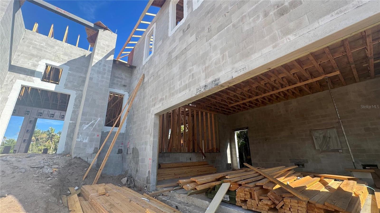 A4702153 Property Photo