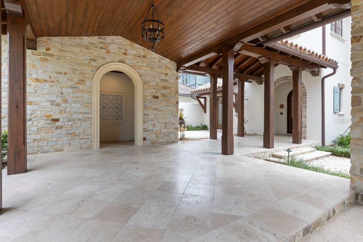 O6431116 Property Photo