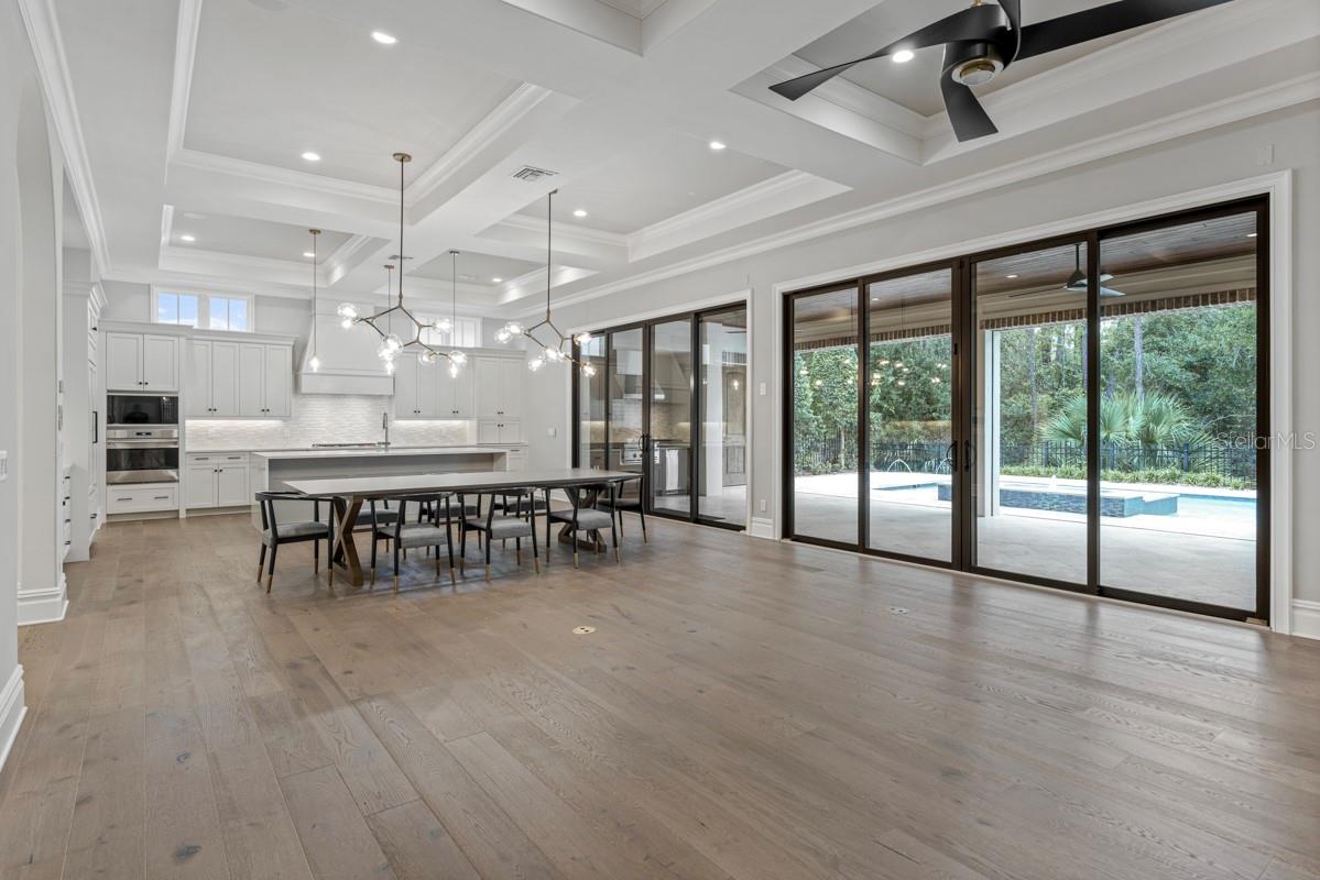 O6431116 Property Photo