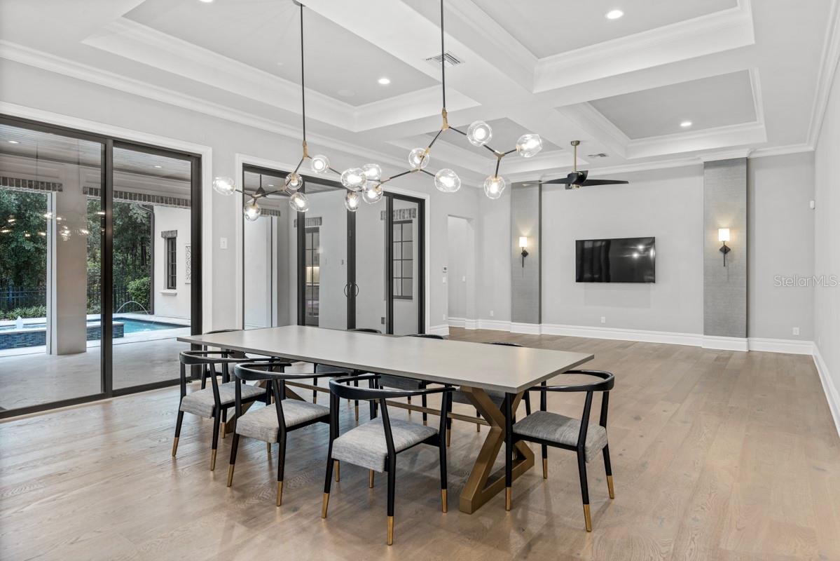 O6431116 Property Photo