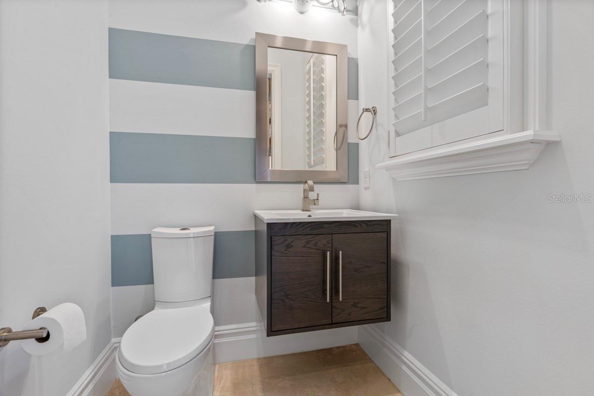O6431116 Property Photo