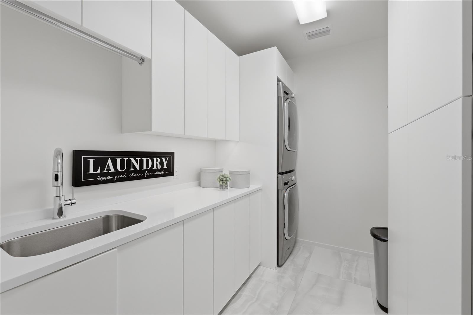 A4702218 Property Photo