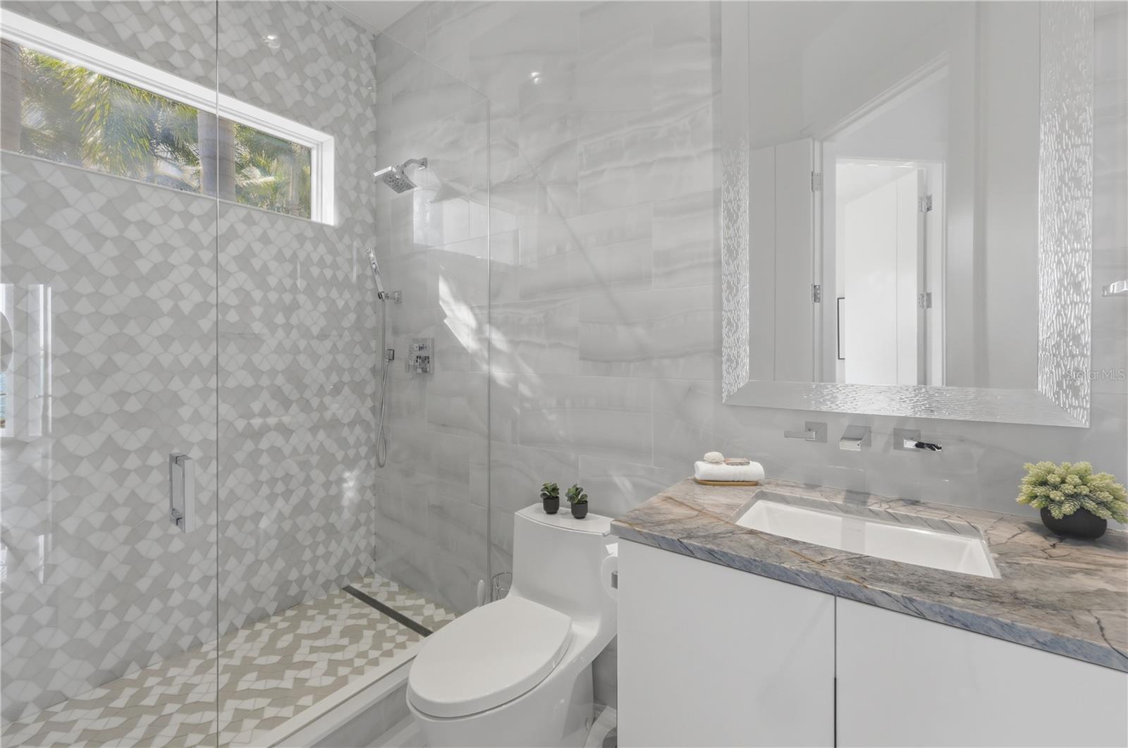 A4702218 Property Photo