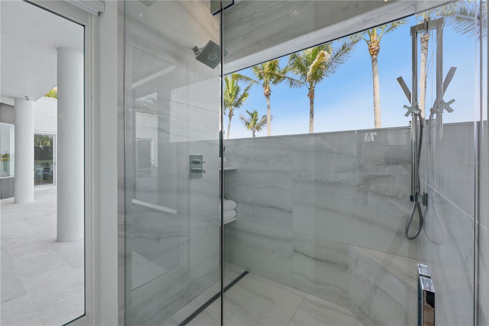 A4702218 Property Photo