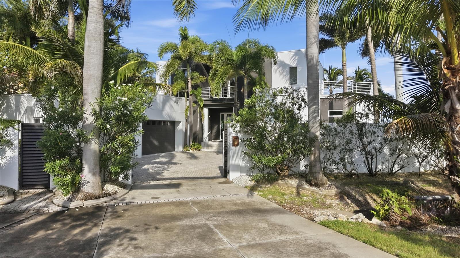 A4702218 Property Photo
