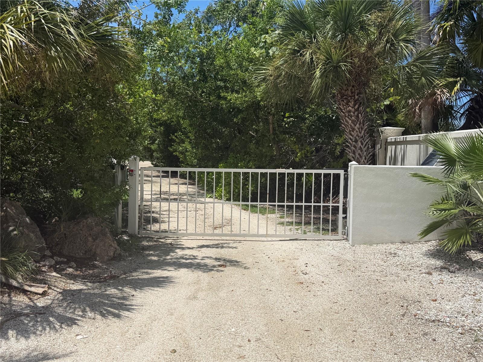 A4702218 Property Photo