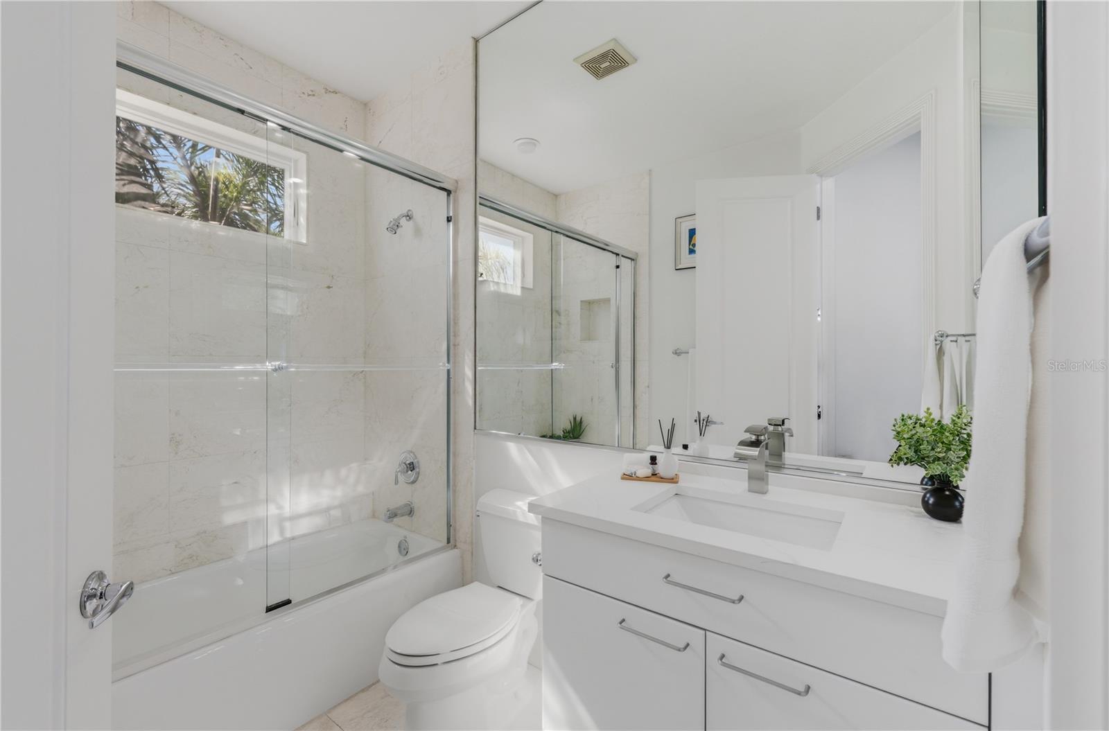 A4702218 Property Photo