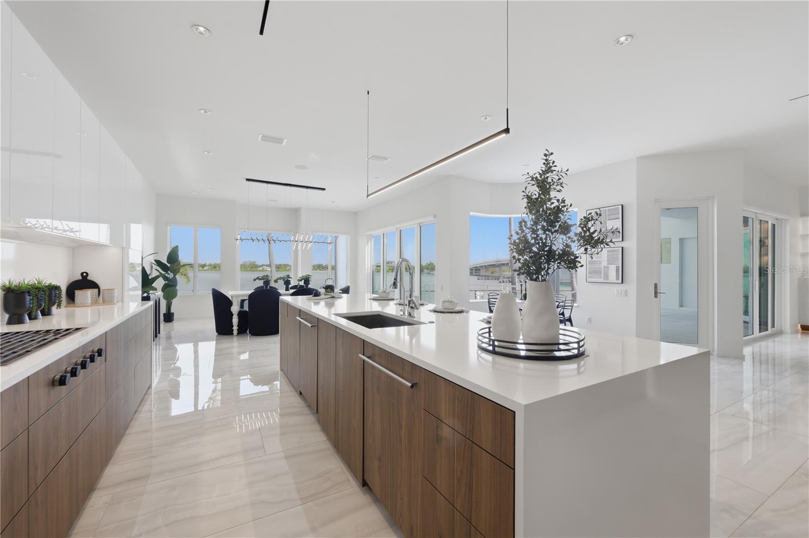 A4702218 Property Photo