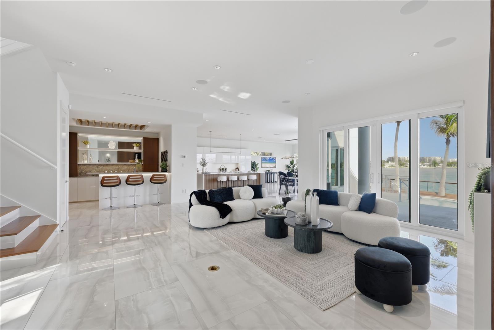 A4702218 Property Photo