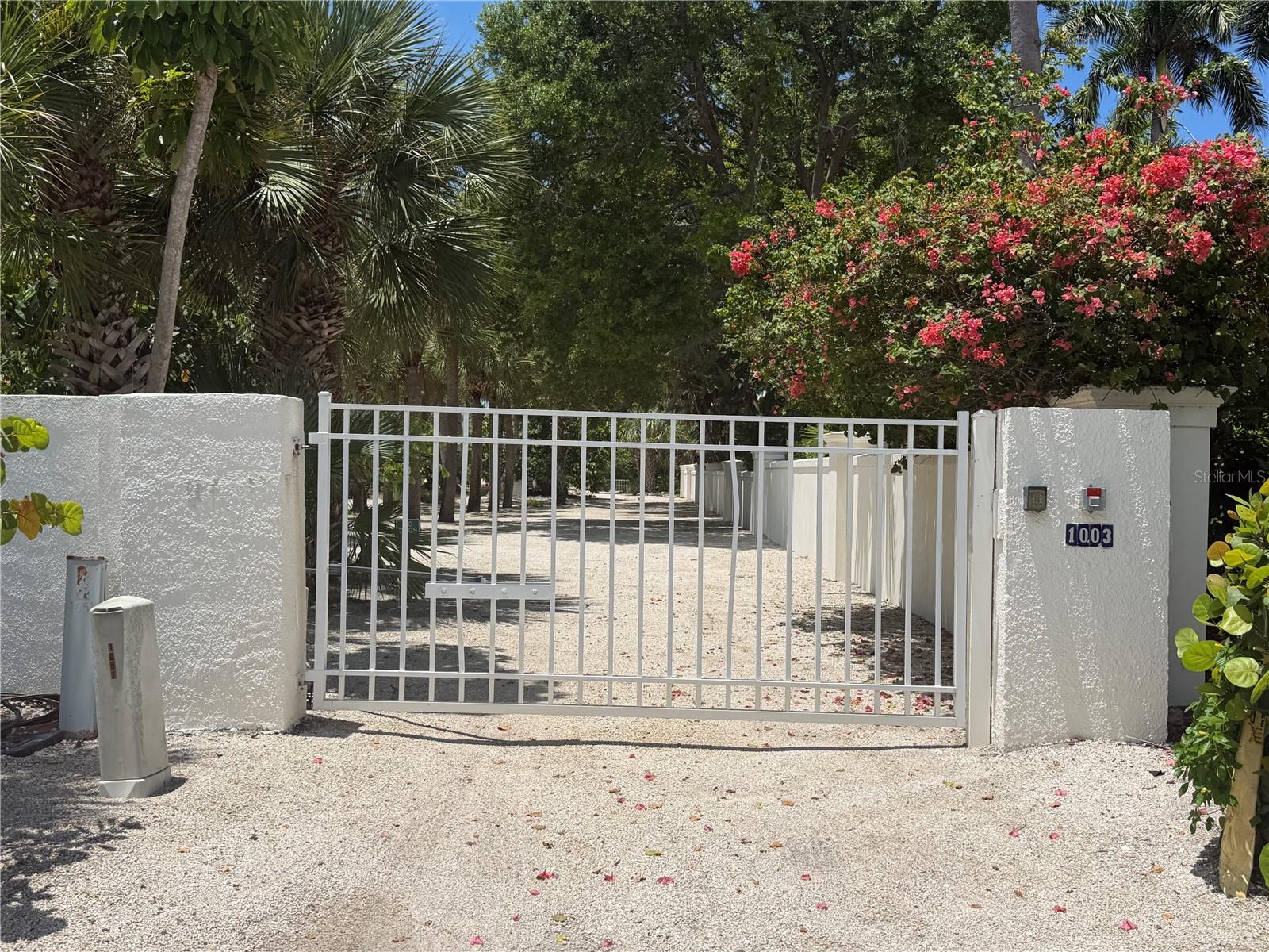 A4702218 Property Photo