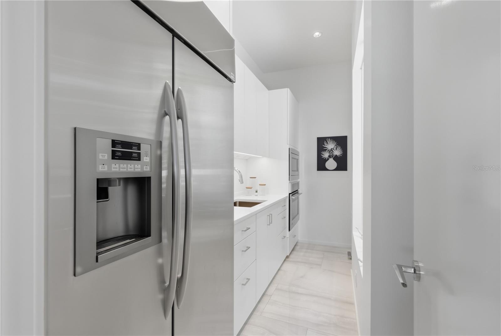 A4702218 Property Photo