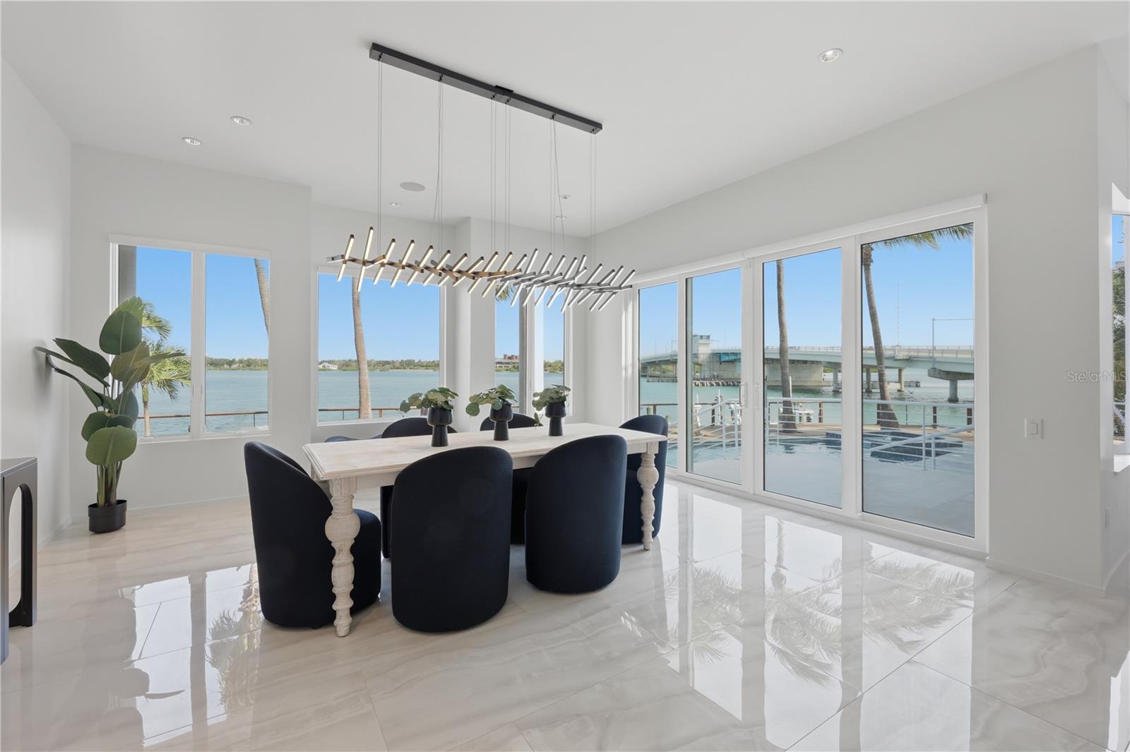 A4702218 Property Photo