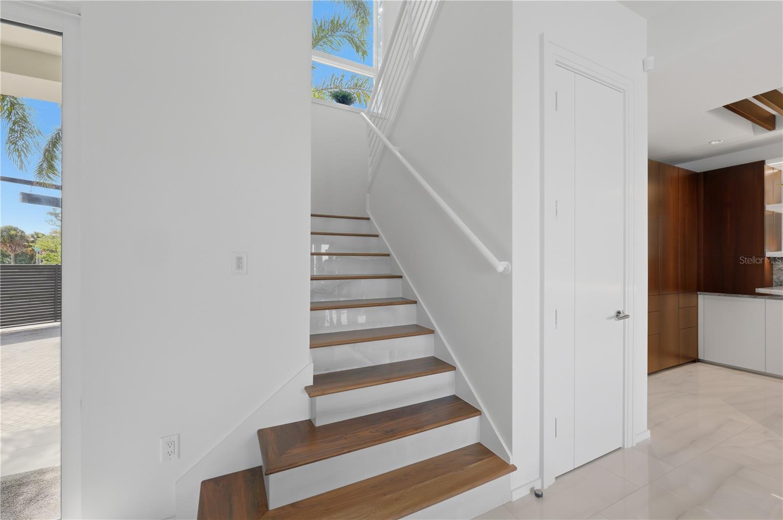 A4702218 Property Photo