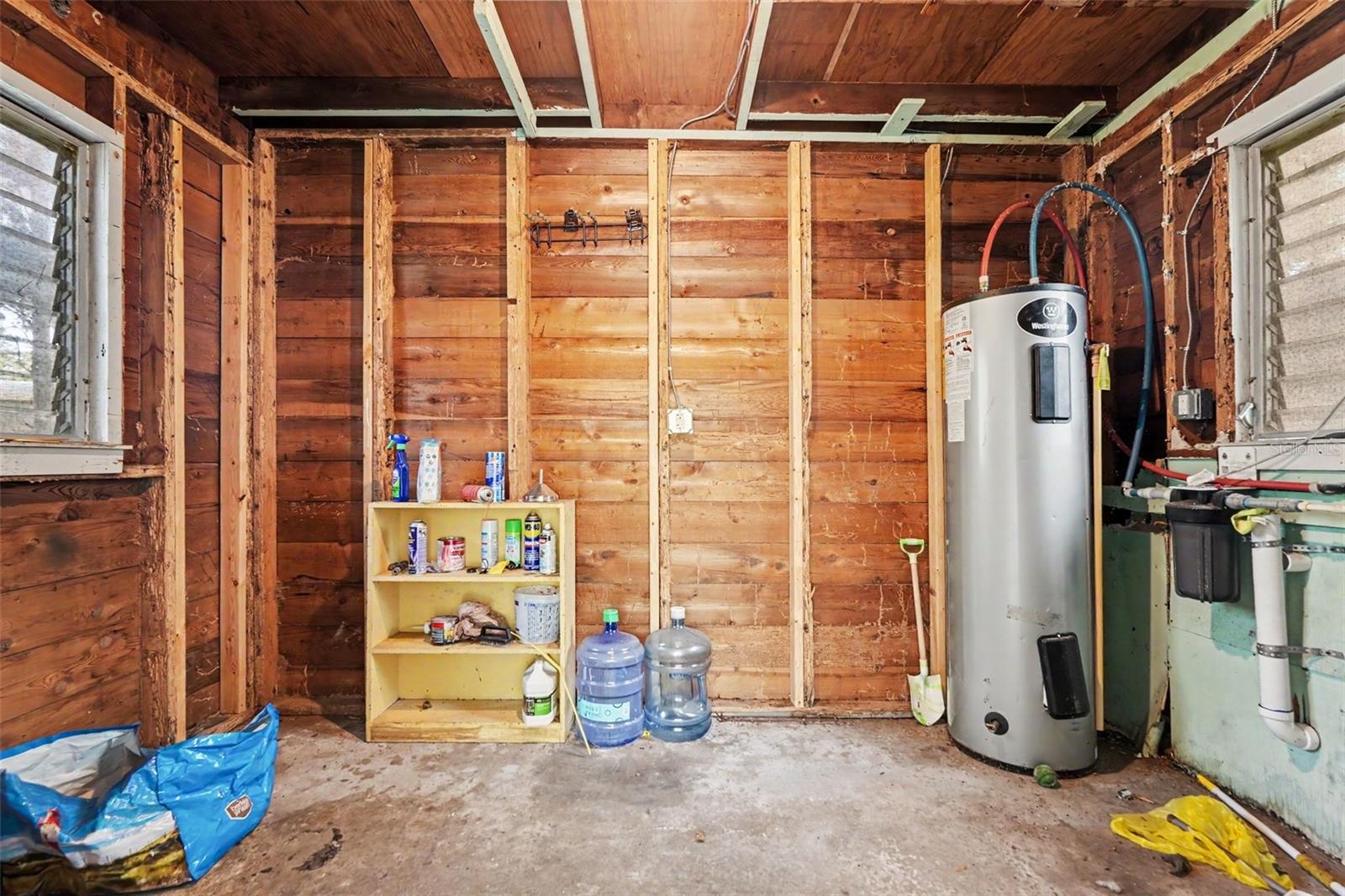 TB8536424 Property Photo