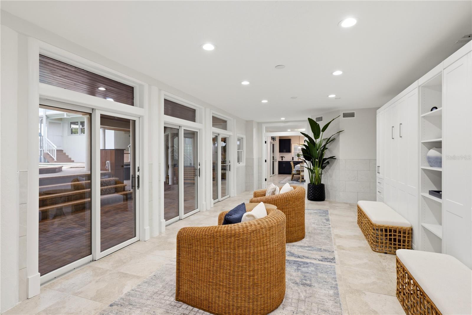 A4702241 Property Photo