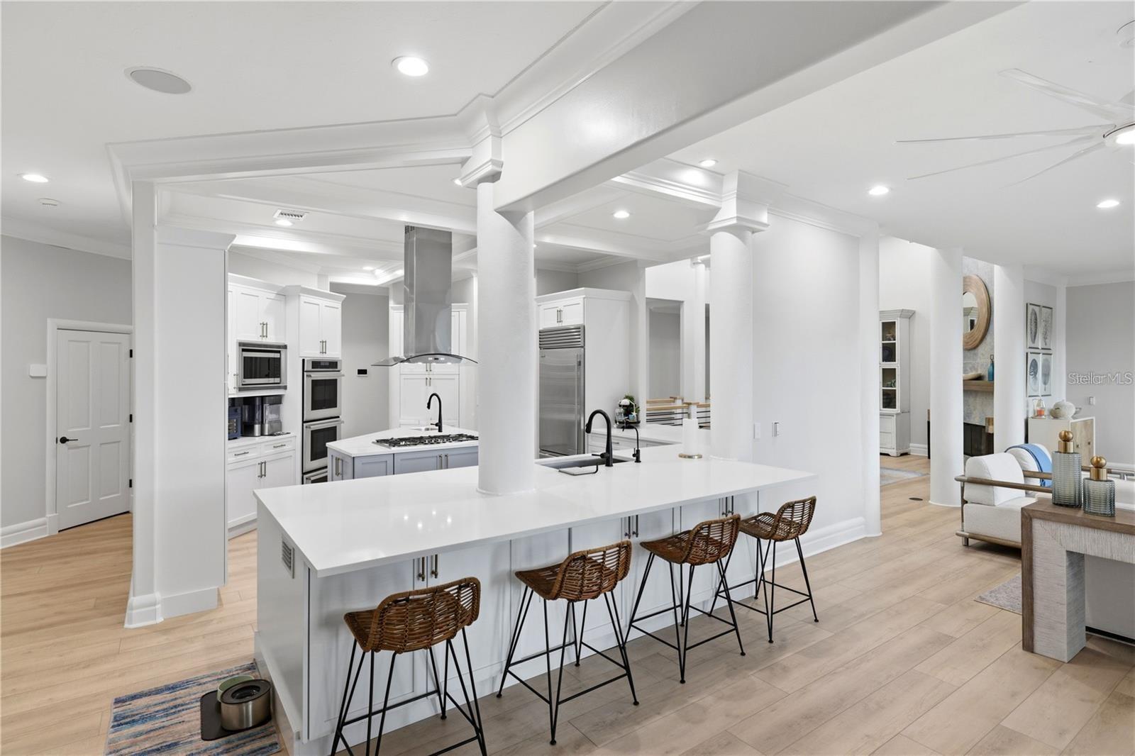 A4702241 Property Photo