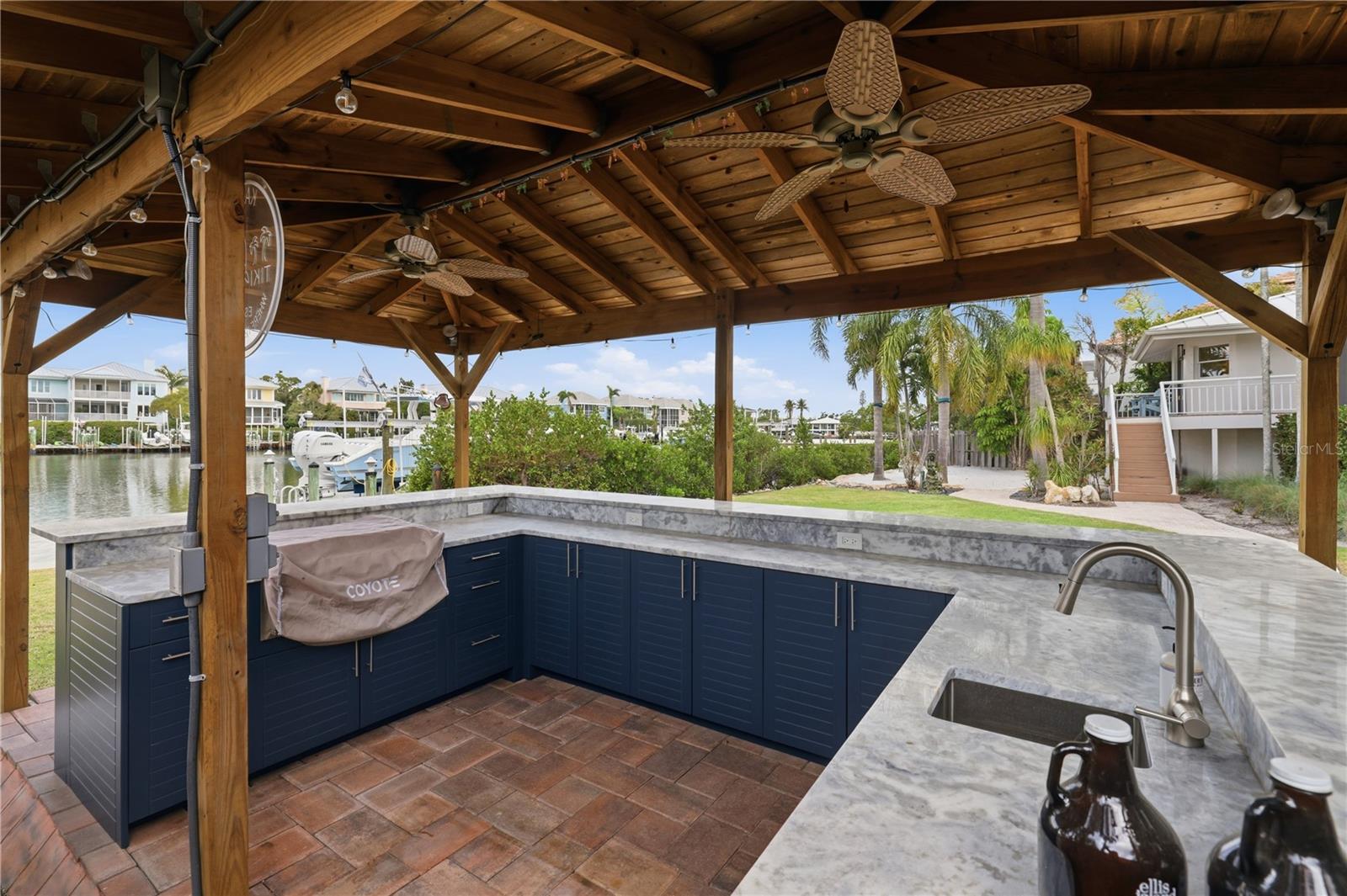 A4702241 Property Photo