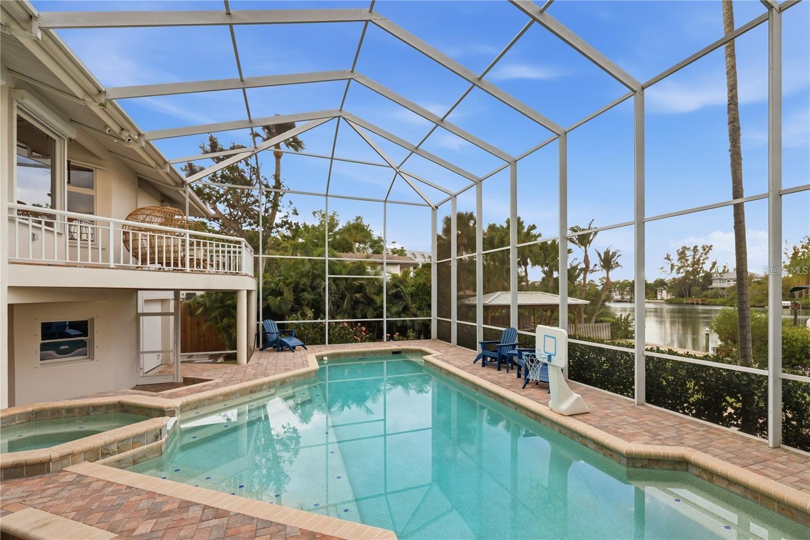 A4702241 Property Photo