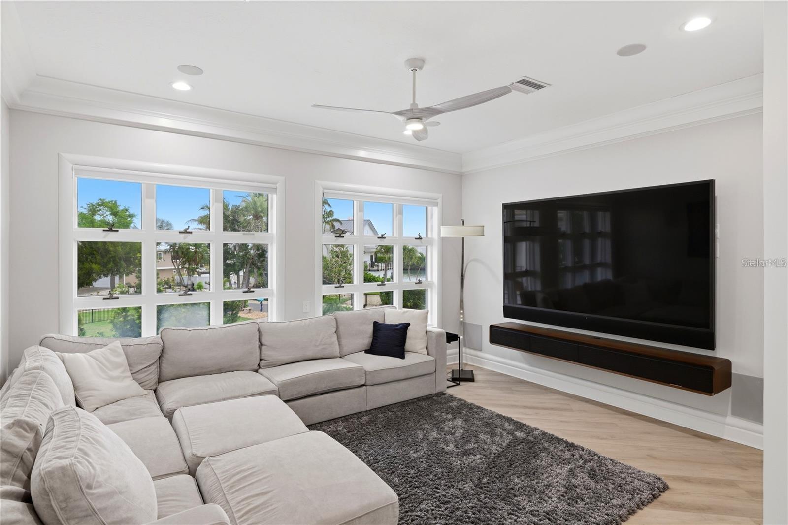 A4702241 Property Photo
