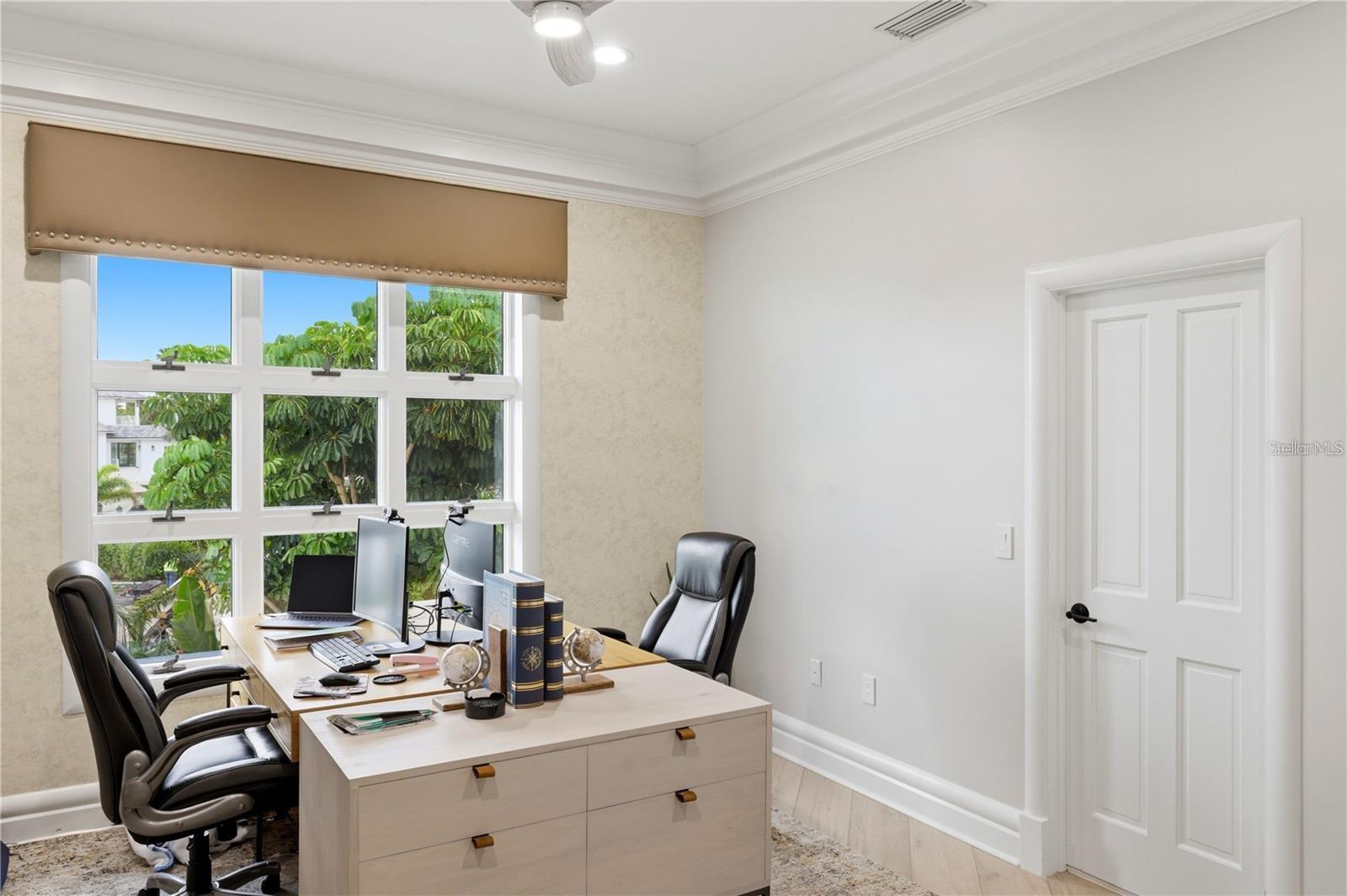 A4702241 Property Photo
