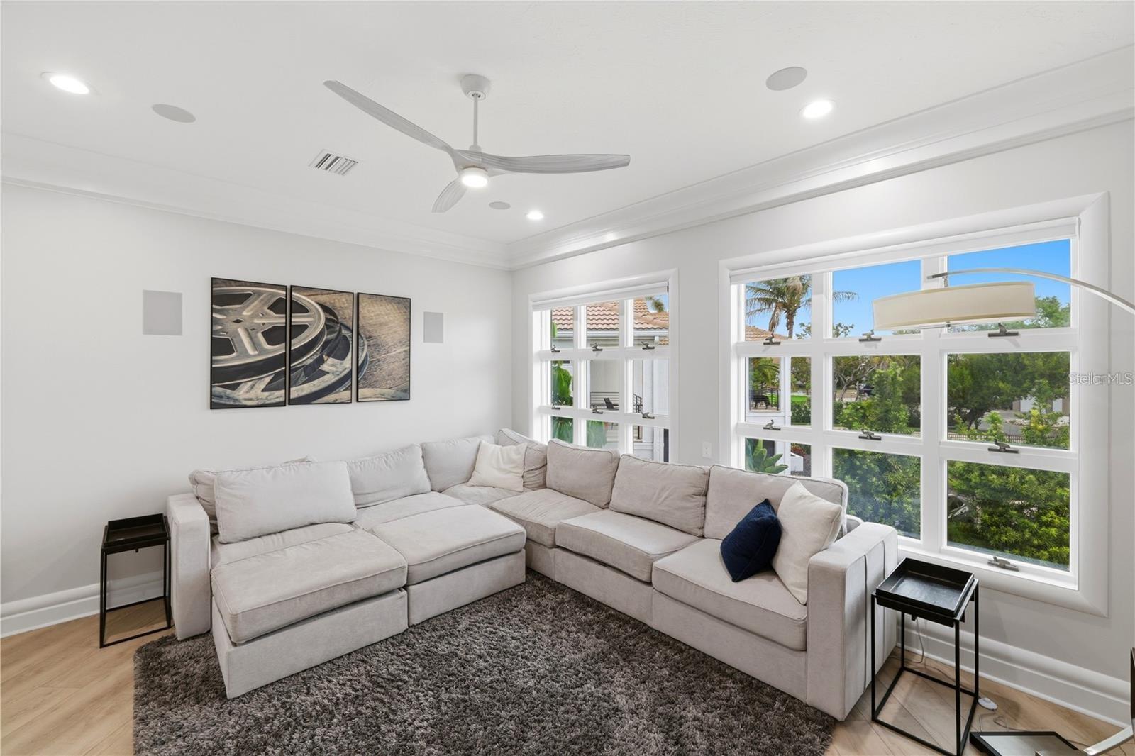 A4702241 Property Photo