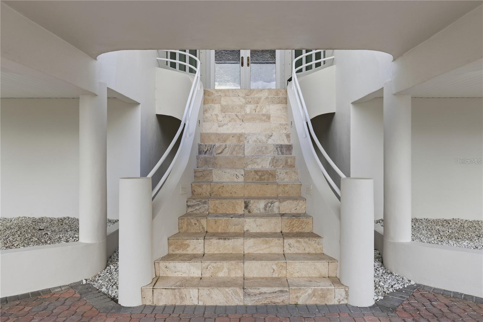 A4702241 Property Photo