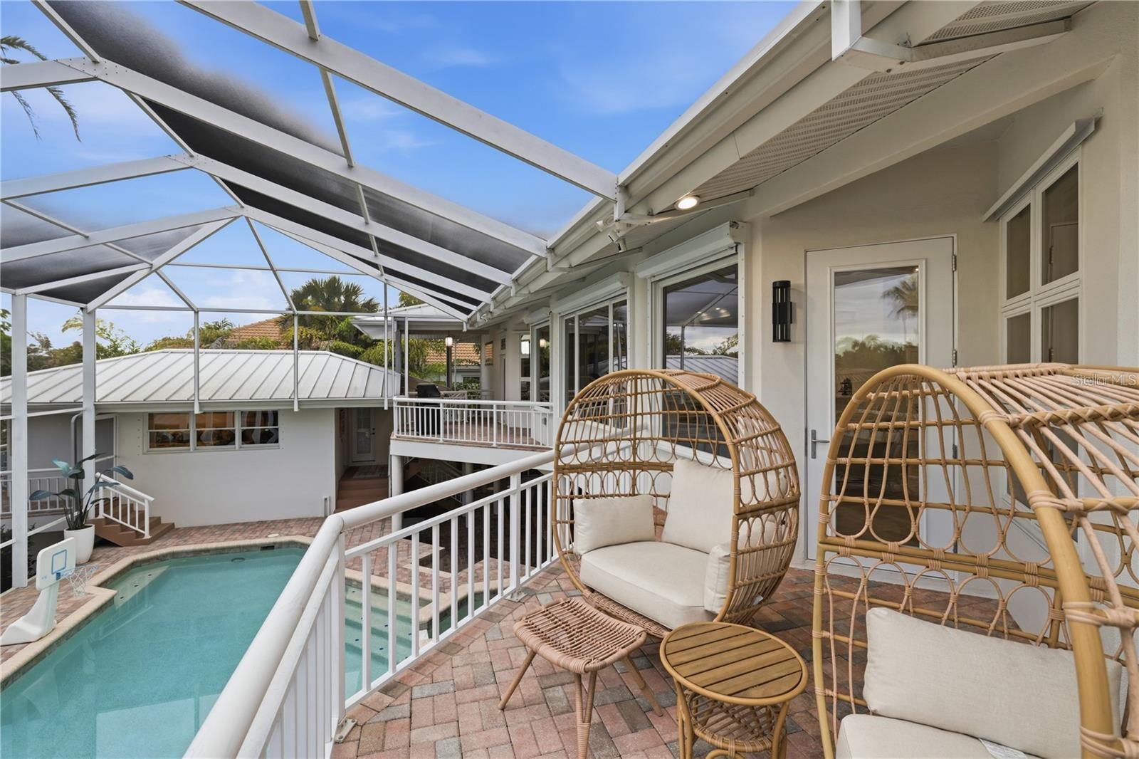 A4702241 Property Photo