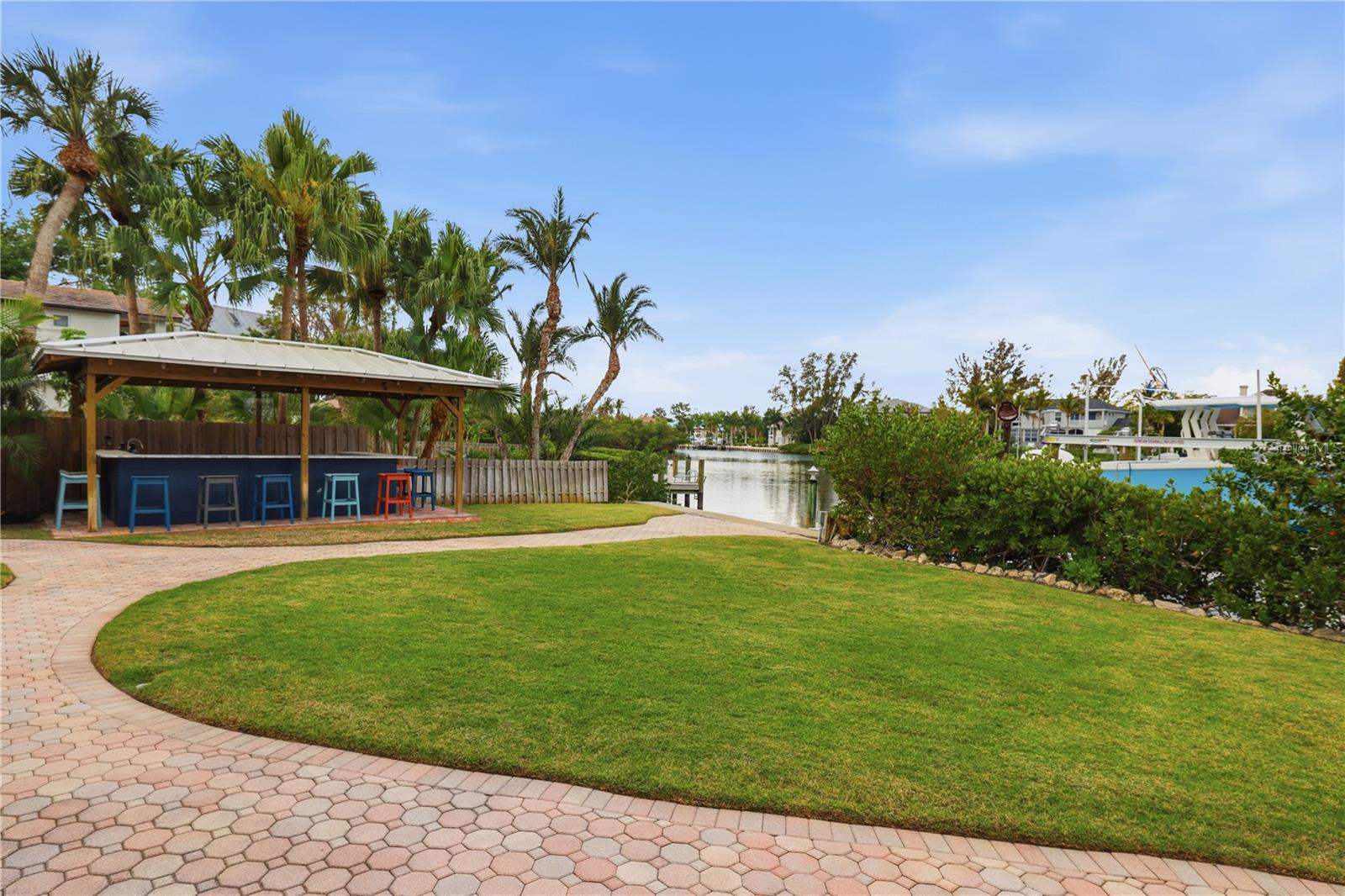 A4702241 Property Photo