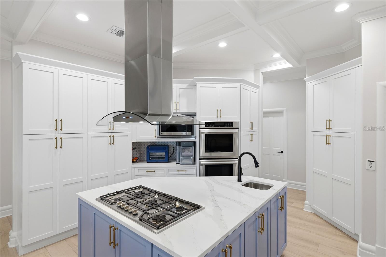 A4702241 Property Photo