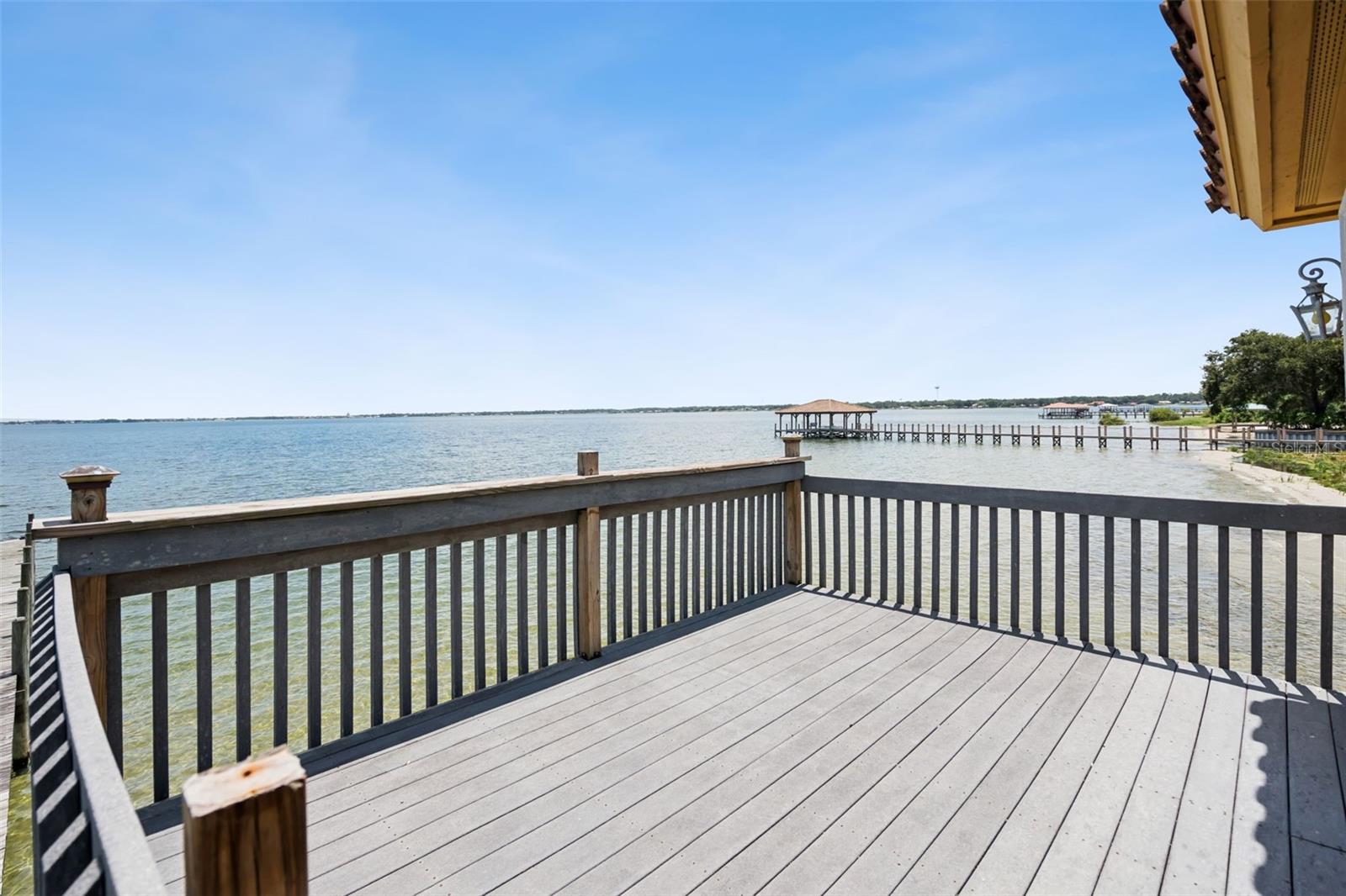 O6431426 Property Photo