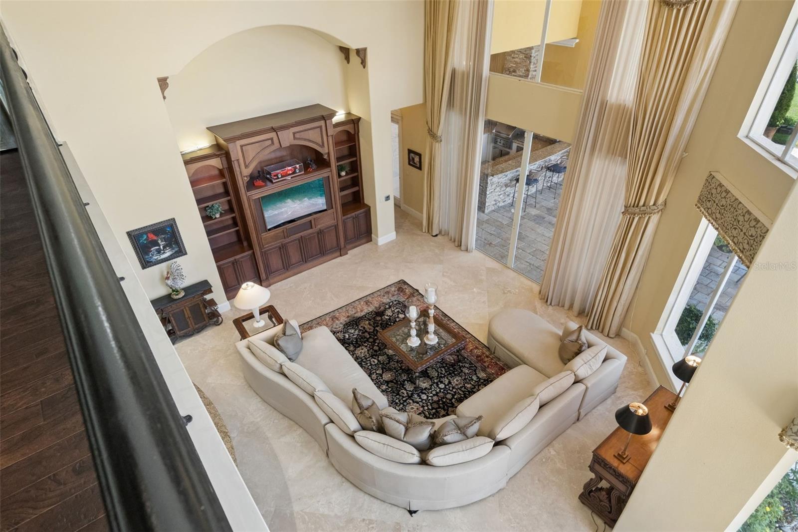 O6431426 Property Photo