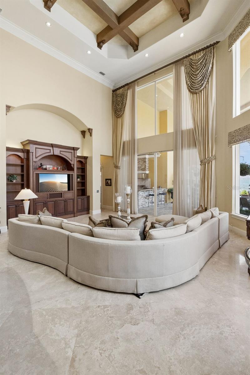 O6431426 Property Photo
