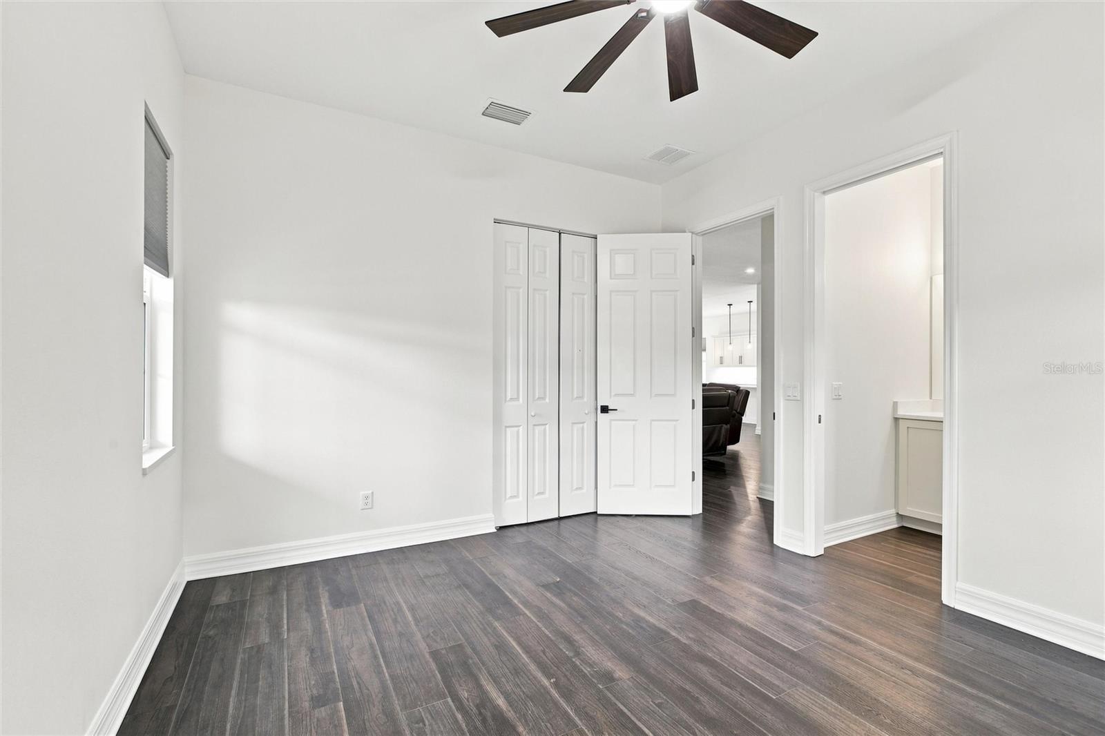 A4702274 Property Photo