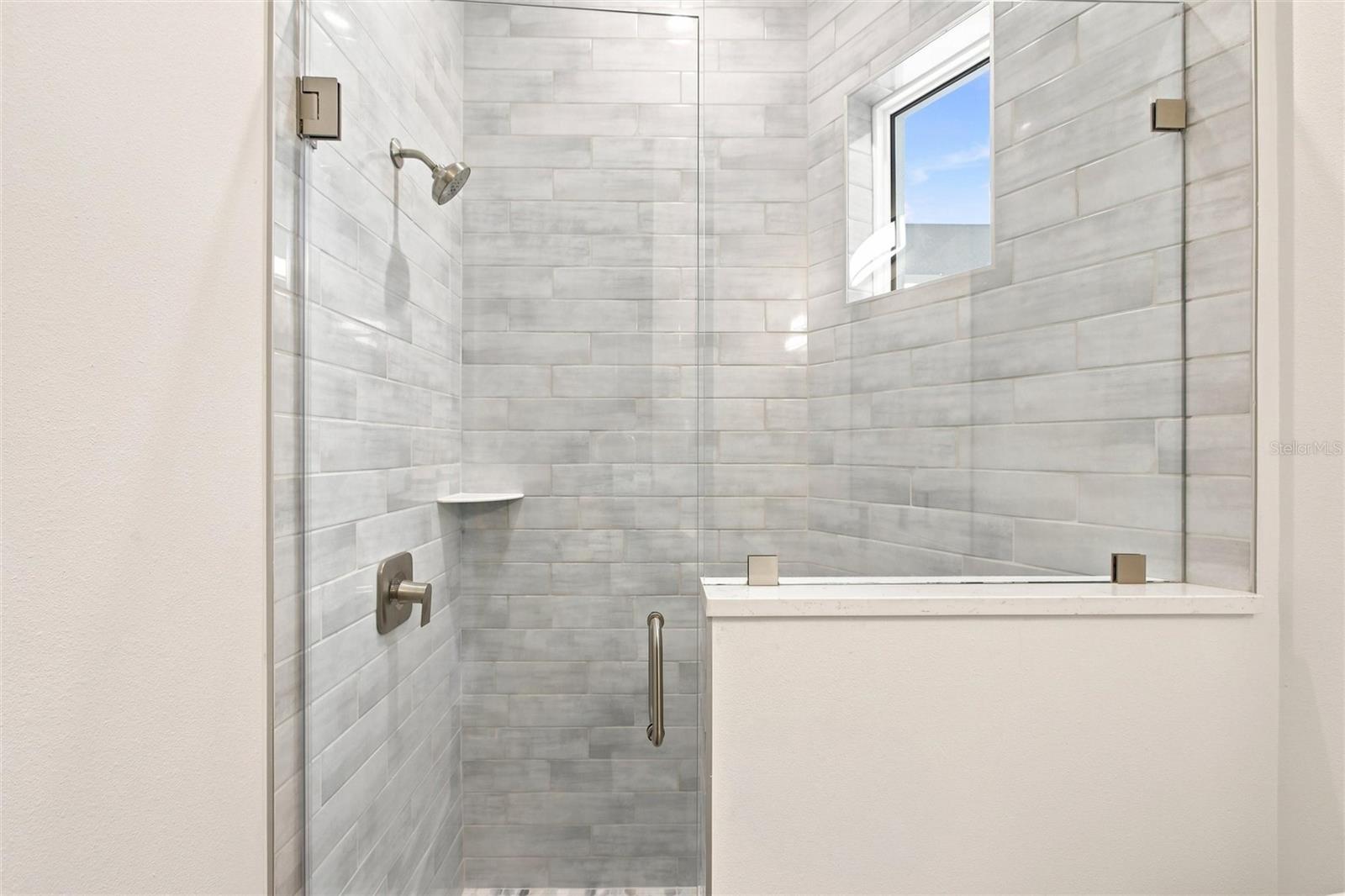 A4702274 Property Photo