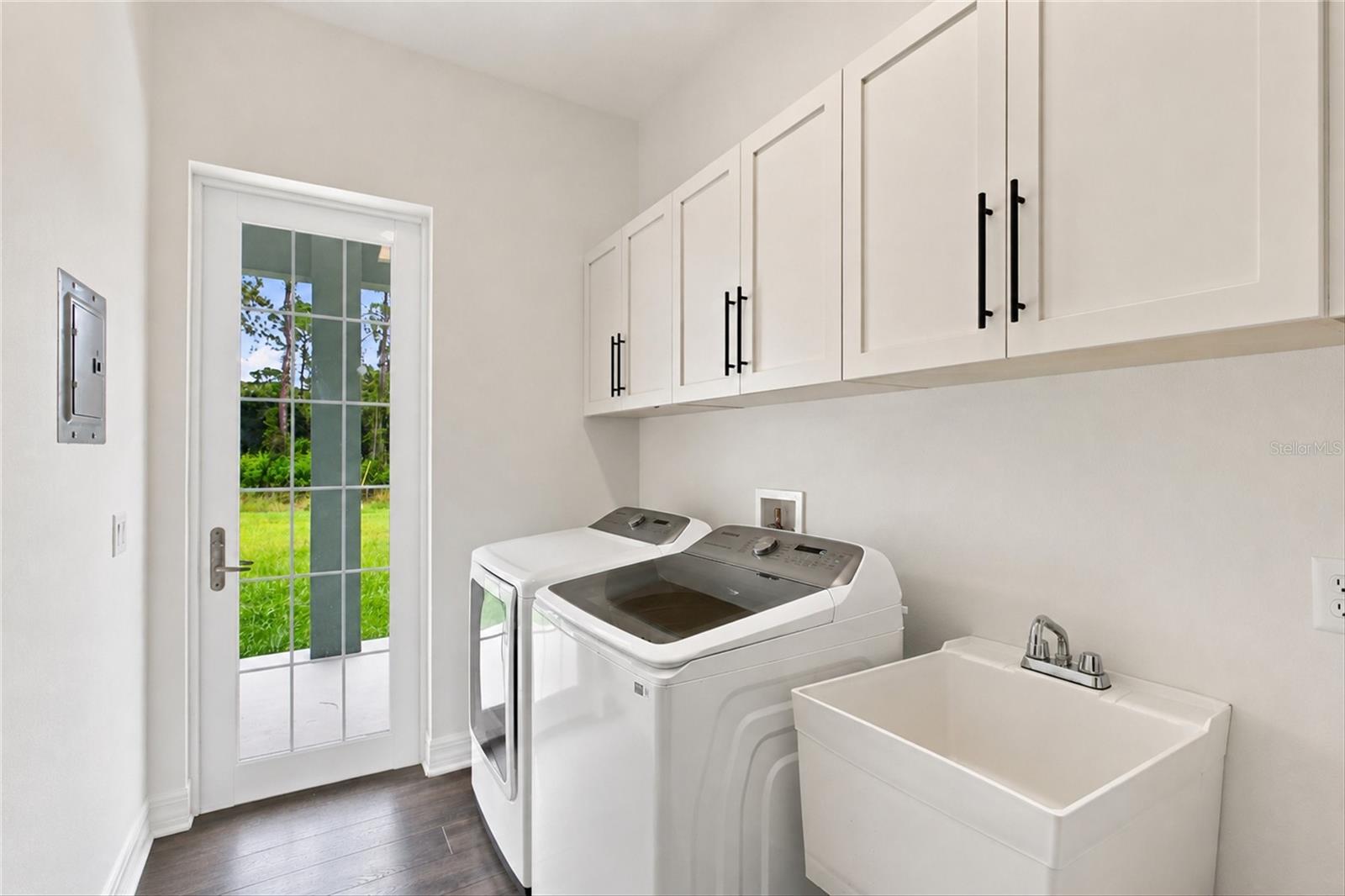 A4702274 Property Photo