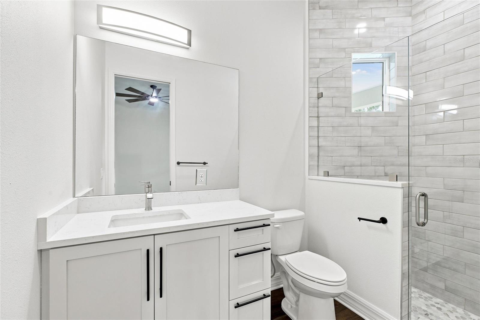 A4702274 Property Photo