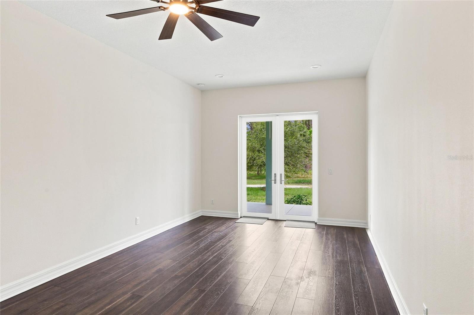 A4702274 Property Photo