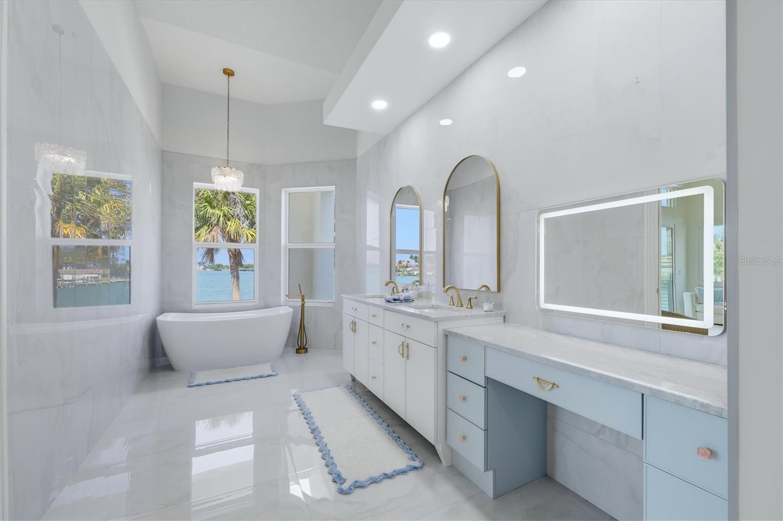 A4702281 Property Photo