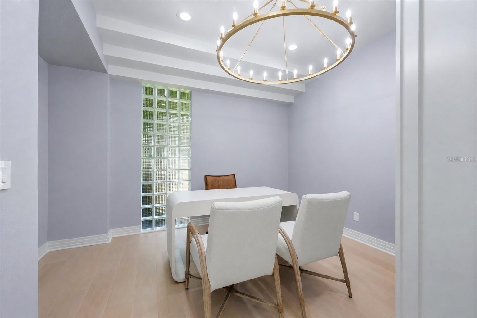 A4702281 Property Photo
