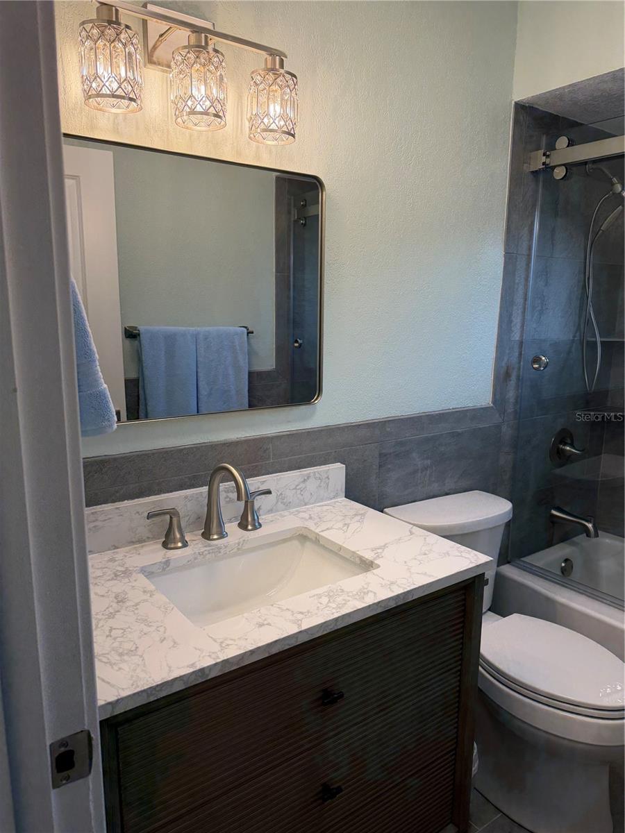 TB8537169 Property Photo