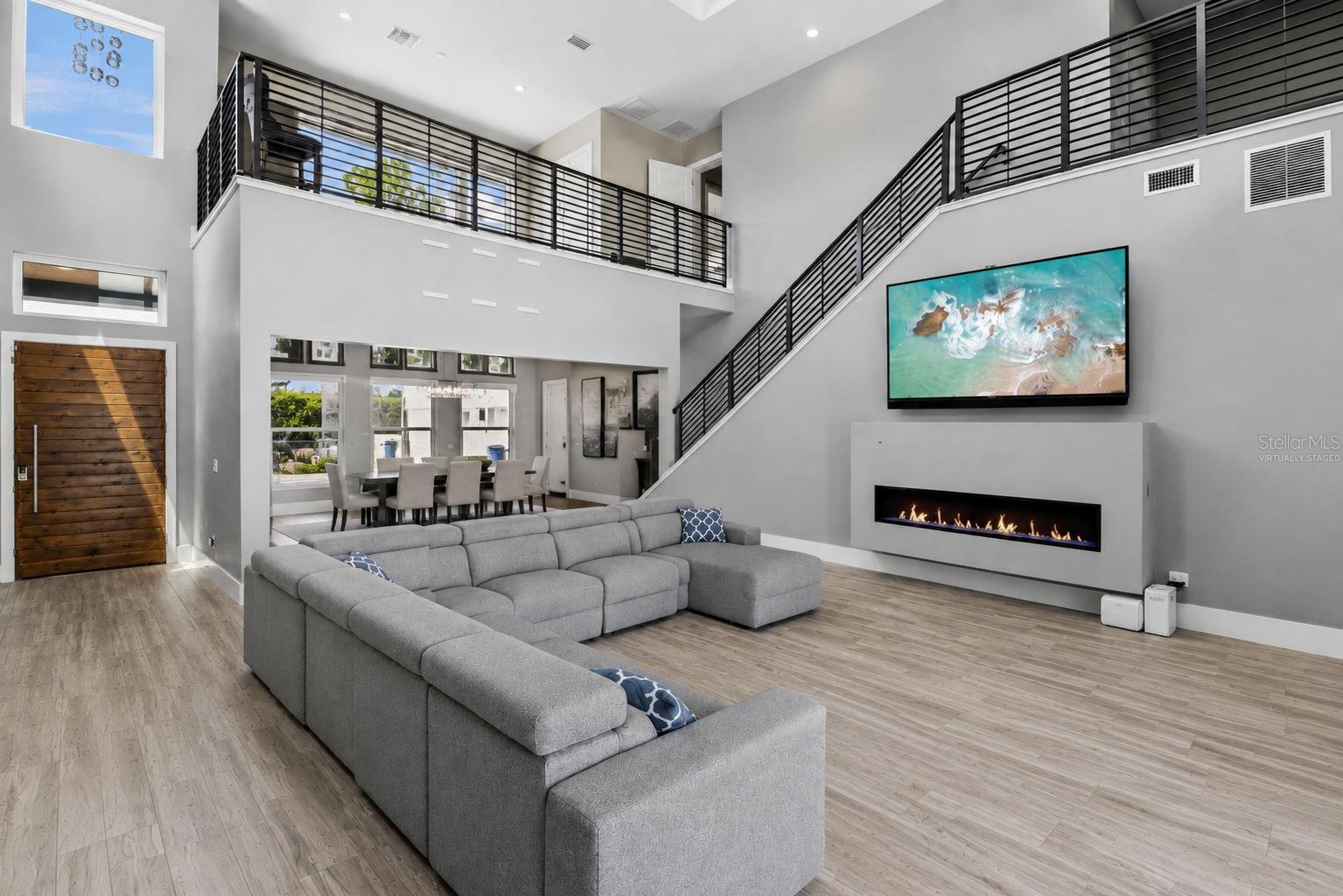O6432145 Property Photo