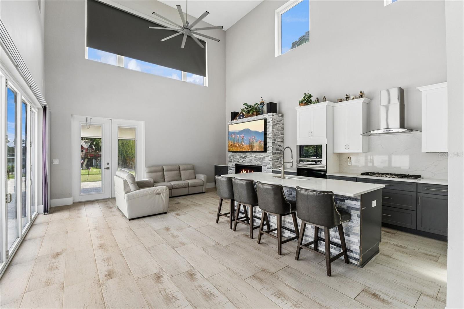 O6432145 Property Photo