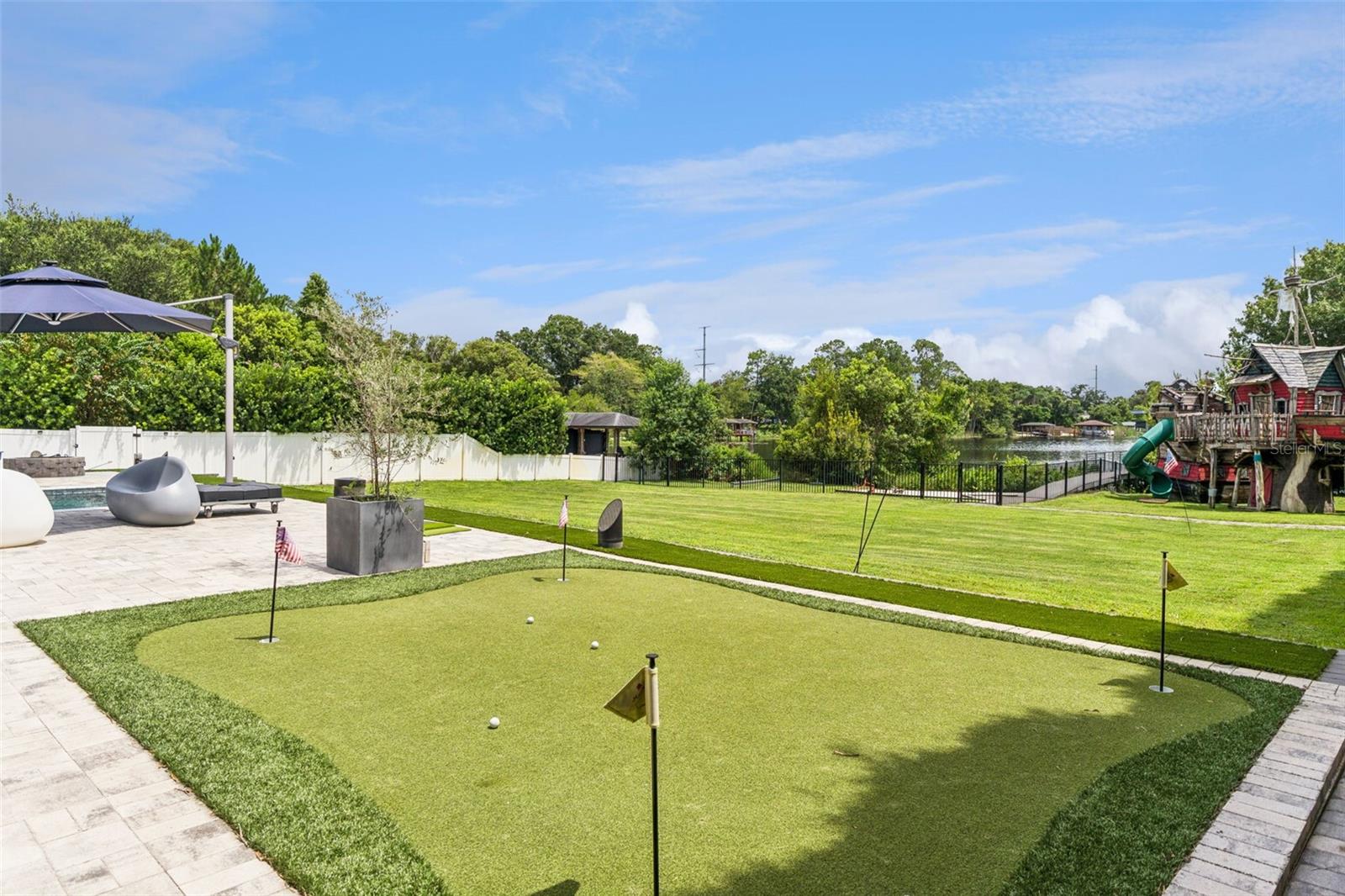 O6432145 Property Photo