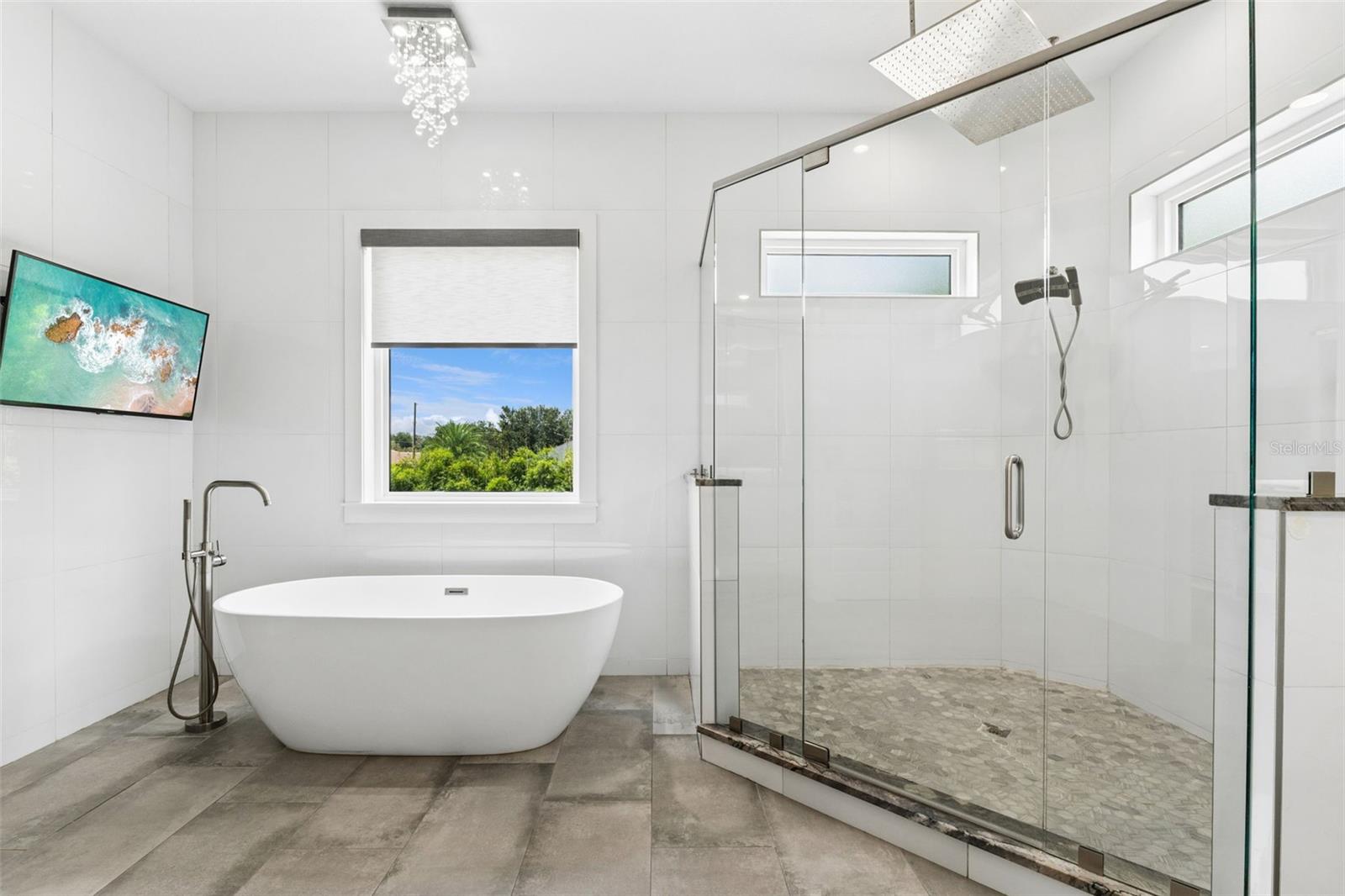 O6432145 Property Photo