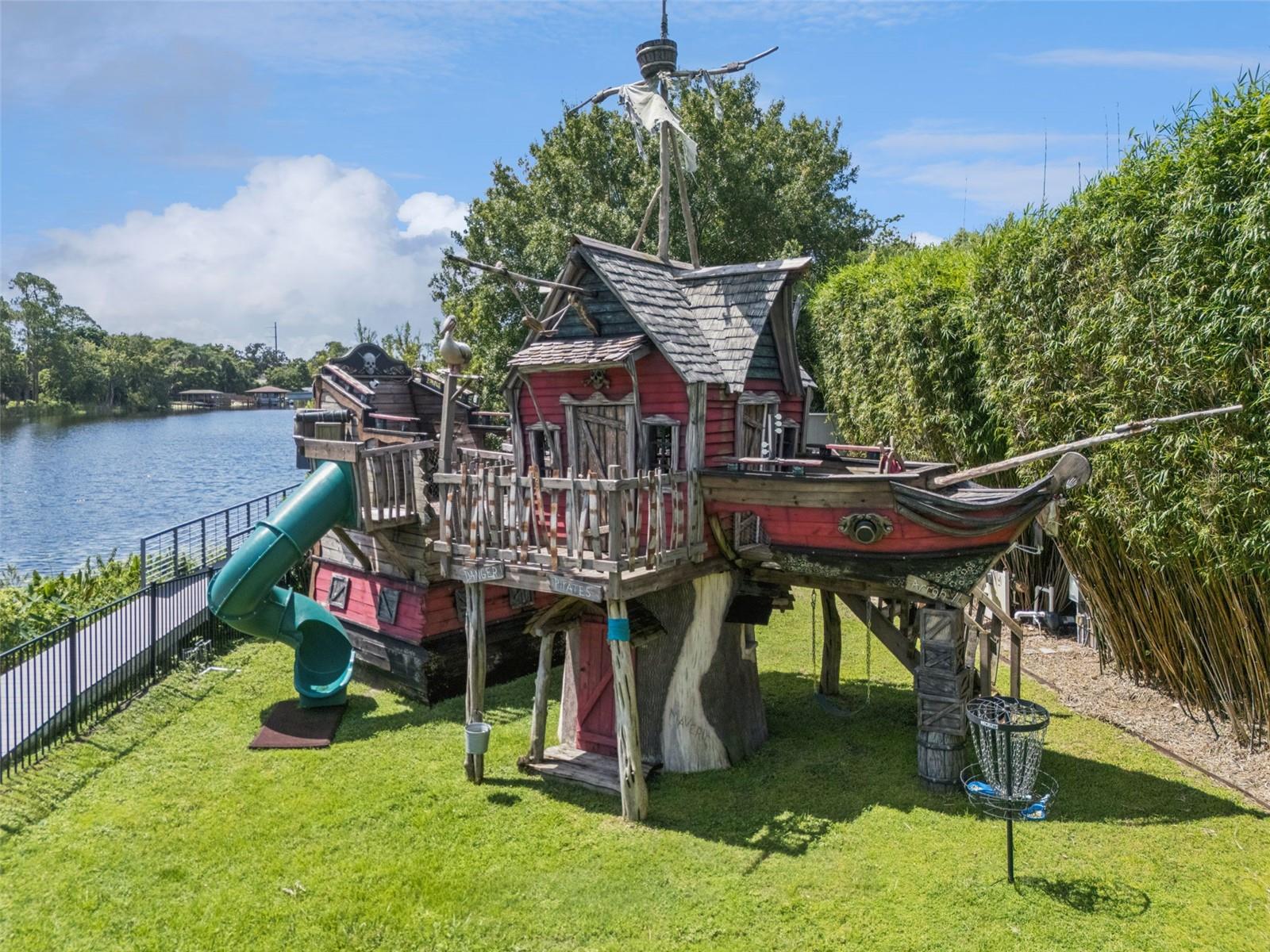 O6432145 Property Photo
