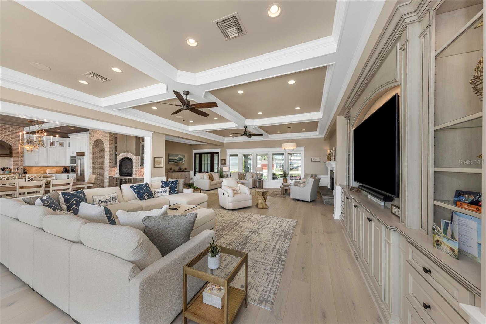 O6432620 Property Photo